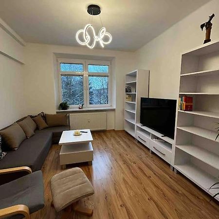 Rodinny Apartman Nedaleko Centra Banska Bystrica Bagian luar foto